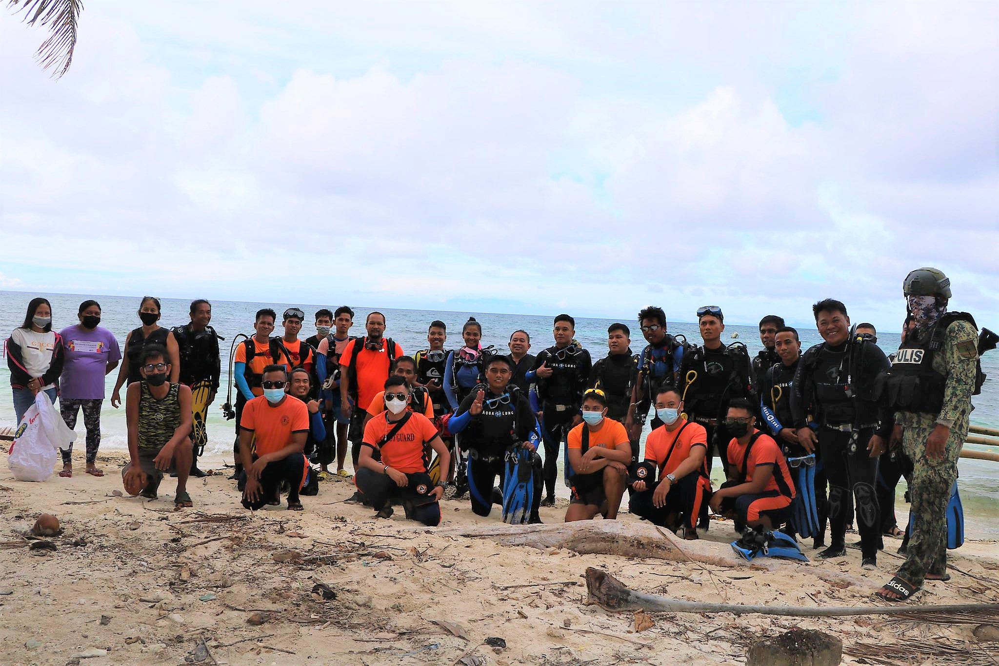 PENRO Siquijor leads the Coastal Clean-up
